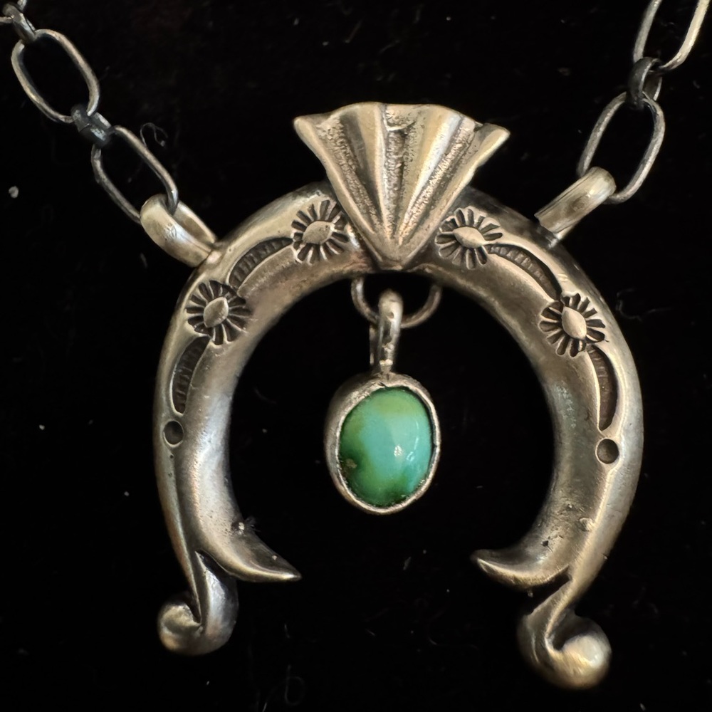 Sterling Silver native American made‎ naja genuine Turquoise Pendant Navajo